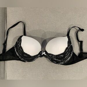 Victoria Secret Plunge Bra